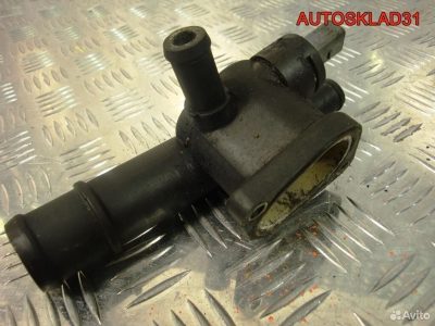 Фланец системы охлаждения VW Passat B6 038121132D - АвтоСклад31.рф - авторазборка контрактные б/у запчасти в г. Белгород