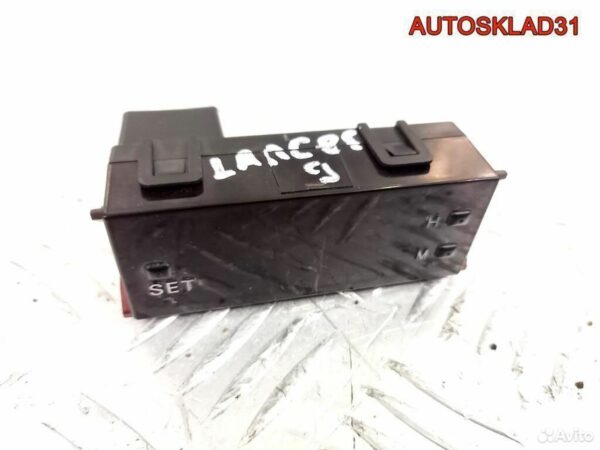 Замок багажника Mazda 323 BA 1994-1998 - АвтоСклад31.рф - авторазборка контрактные б/у запчасти в г. Белгород