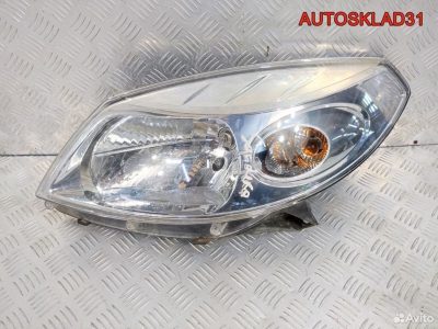 Фара левая Renault Sandero 8200733878 - АвтоСклад31.рф - авторазборка контрактные б/у запчасти в г. Белгород