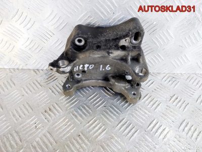 Кронштейн генератора Peugeot 307 9637349380 - АвтоСклад31.рф - авторазборка контрактные б/у запчасти в г. Белгород