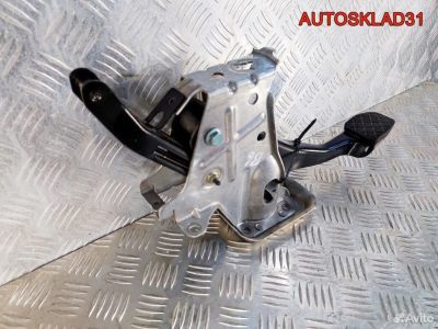 Педаль тормоза Skoda Octavia A5 1K1721057N - АвтоСклад31.рф - авторазборка контрактные б/у запчасти в г. Белгород