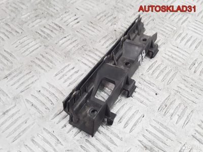 Направляющая переднего бампера левая VW Passat B6 - АвтоСклад31.рф - авторазборка контрактные б/у запчасти в г. Белгород