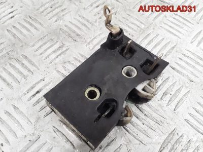 Замок двери передней правой Audi 80 B3 893837016A - АвтоСклад31.рф - авторазборка контрактные б/у запчасти в г. Белгород