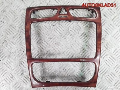 Накладка декоративная Mercedes W203 A2036802539 - АвтоСклад31.рф - авторазборка контрактные б/у запчасти в г. Белгород