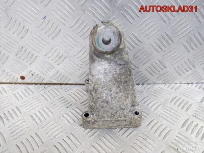 Кронштейн двигателя R Mercedes W203 A2712230804 - АвтоСклад31.рф - авторазборка контрактные б/у запчасти в г. Белгород