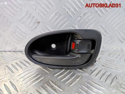 Ручка двери внутренняя правая Toyota Yaris - АвтоСклад31.рф - авторазборка контрактные б/у запчасти в г. Белгород