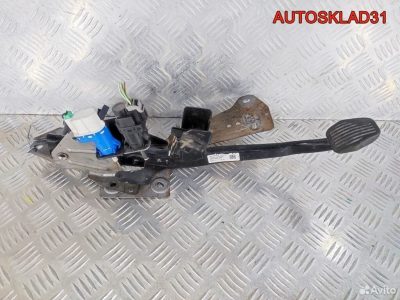 Педаль тормоза МКПП Ford C-MAX 3M512467AN - АвтоСклад31.рф - авторазборка контрактные б/у запчасти в г. Белгород