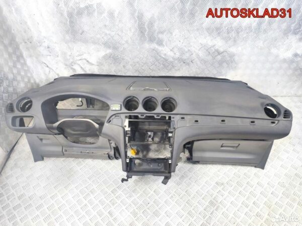 Кронштейн генератора VW Golf Plus BSE 06F903143F - АвтоСклад31.рф - авторазборка контрактные б/у запчасти в г. Белгород