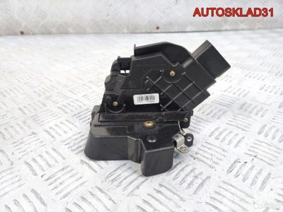 Замок двери перед правой Ford Focus 2 3M5AR21812AK - АвтоСклад31.рф - авторазборка контрактные б/у запчасти в г. Белгород