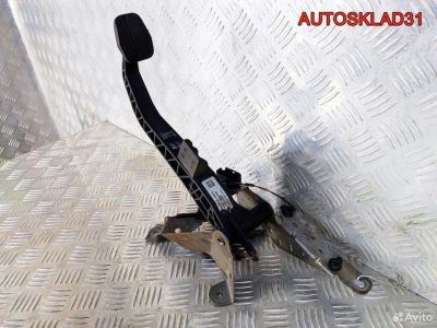 Педаль сцепления Ford Focus 2 4M517B633AN - АвтоСклад31.рф - авторазборка контрактные б/у запчасти в г. Белгород