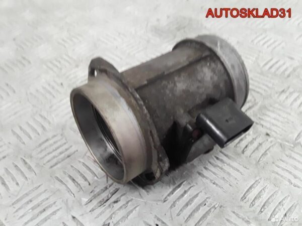 Рамка магнитолы Ford S-MAX 6m2118a998ab - АвтоСклад31.рф - авторазборка контрактные б/у запчасти в г. Белгород