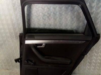 Двери задние голые Audi A4 B7 8E0833051J - АвтоСклад31.рф - авторазборка контрактные б/у запчасти в г. Белгород