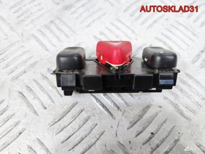 Кнопка аварийной сигнализации Mercedes Benz W210 - АвтоСклад31.рф - авторазборка контрактные б/у запчасти в г. Белгород