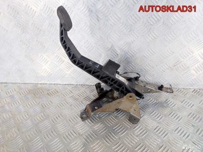Педаль сцепления Ford Focus 2 4M517B633AN - АвтоСклад31.рф - авторазборка контрактные б/у запчасти в г. Белгород