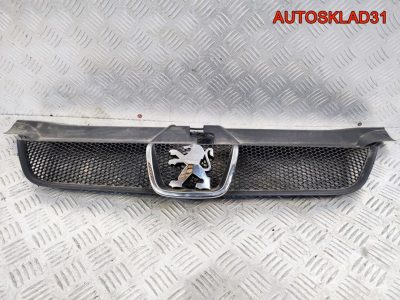 Решетка радиатора Peugeot 406 9631250277 - АвтоСклад31.рф - авторазборка контрактные б/у запчасти в г. Белгород