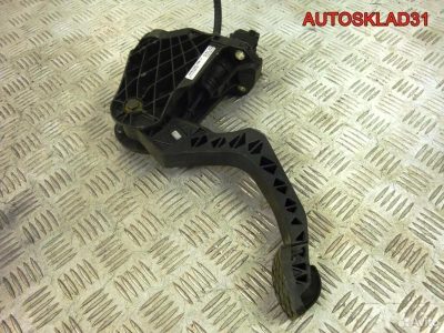 Педаль сцепления VW Passat B6 3C1721059AC - АвтоСклад31.рф - авторазборка контрактные б/у запчасти в г. Белгород