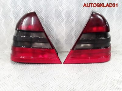 Фонарь задний Mercedes Benz W202 2028203564 - АвтоСклад31.рф - авторазборка контрактные б/у запчасти в г. Белгород