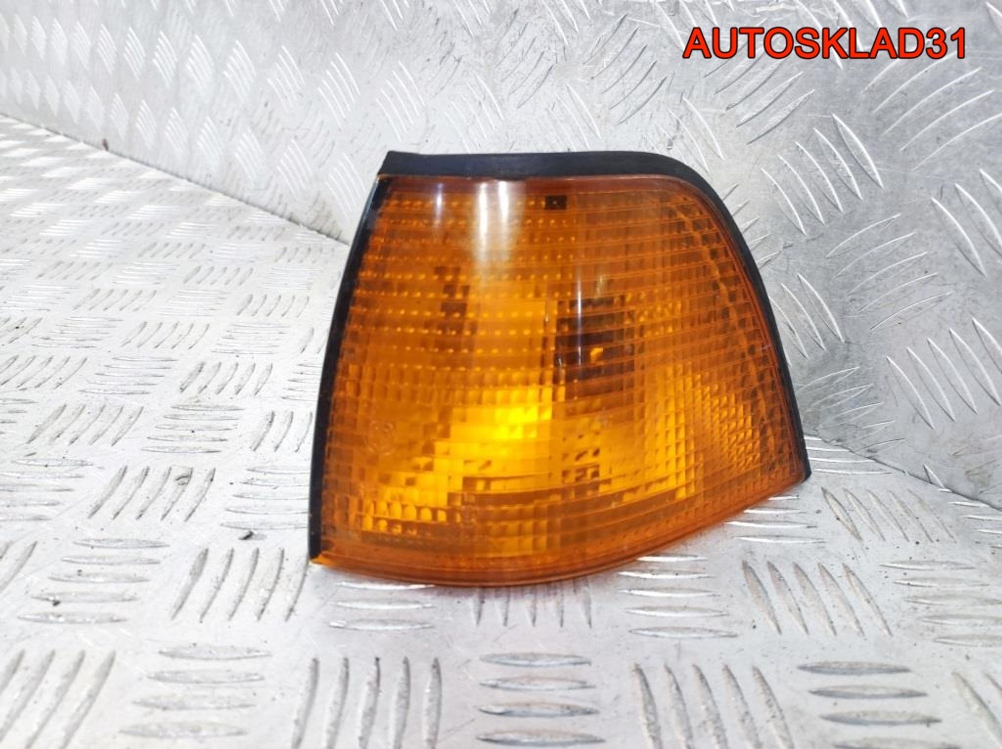 Указатель поворота левый желтый BMWE36 1387043 - АвтоСклад31.рф - авторазборка контрактные б/у запчасти в г. Белгород Указатель поворота левый желтый BMWE36 1387043 - АвтоСклад31.рф - авторазборка контрактные б/у запчасти в г. Белгород