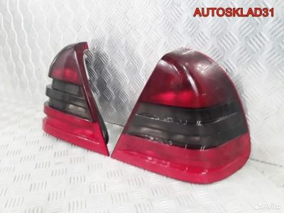 Фонарь задний Mercedes Benz W202 2028203564 - АвтоСклад31.рф - авторазборка контрактные б/у запчасти в г. Белгород