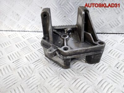 Кронштейн двигателя Opel Movano 2,2 G9T 7700312867 - АвтоСклад31.рф - авторазборка контрактные б/у запчасти в г. Белгород