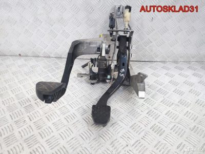 Блок педалей МКПП Volkswagen Passat B5 8D1721117K - АвтоСклад31.рф - авторазборка контрактные б/у запчасти в г. Белгород