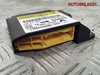 Блок управления Аирбаг Renault Logan 8201002828 - АвтоСклад31.рф - авторазборка контрактные б/у запчасти в г. Белгород