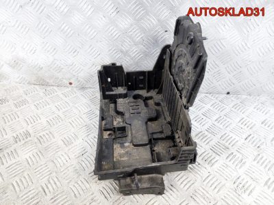 Крепление АКБ Peugeot 208 9676054080 - АвтоСклад31.рф - авторазборка контрактные б/у запчасти в г. Белгород