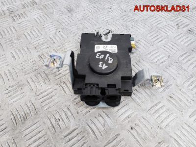Усилитель антенны Audi A3 8P 8P0035225 - АвтоСклад31.рф - авторазборка контрактные б/у запчасти в г. Белгород