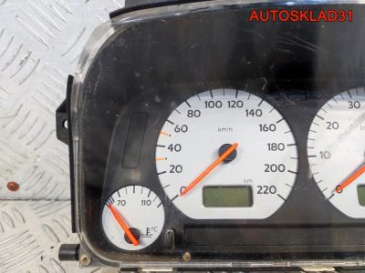 Панель приборов VW Golf Mk3 1H0919861G Бензин - АвтоСклад31.рф - авторазборка контрактные б/у запчасти в г. Белгород