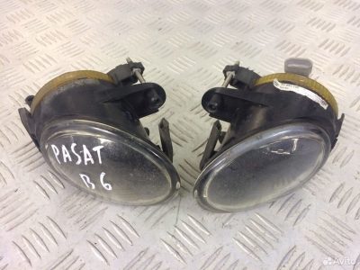 Фара противотуманная VW Passat B6 3C0941699B - АвтоСклад31.рф - авторазборка контрактные б/у запчасти в г. Белгород