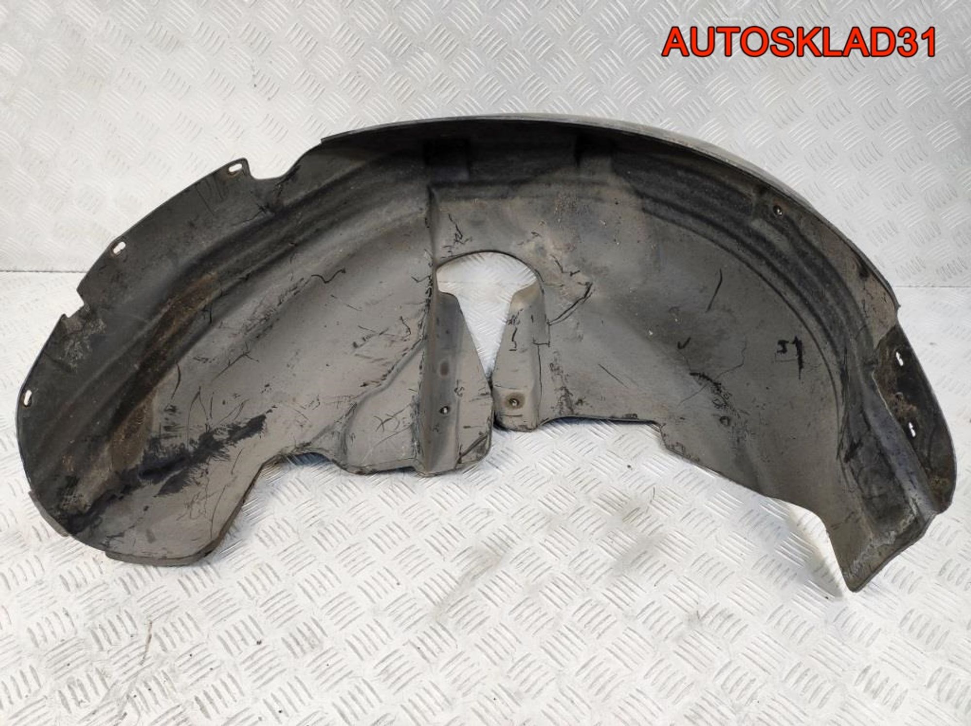 Локер задний правый VW Passat B5 3B0810972H Седан - АвтоСклад31.рф - авторазборка контрактные б/у запчасти в г. Белгород Локер задний правый VW Passat B5 3B0810972H Седан - АвтоСклад31.рф - авторазборка контрактные б/у запчасти в г. Белгород