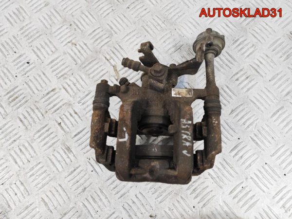 Замок капота Audi A4 B5 8D0823509G - АвтоСклад31.рф - авторазборка контрактные б/у запчасти в г. Белгород