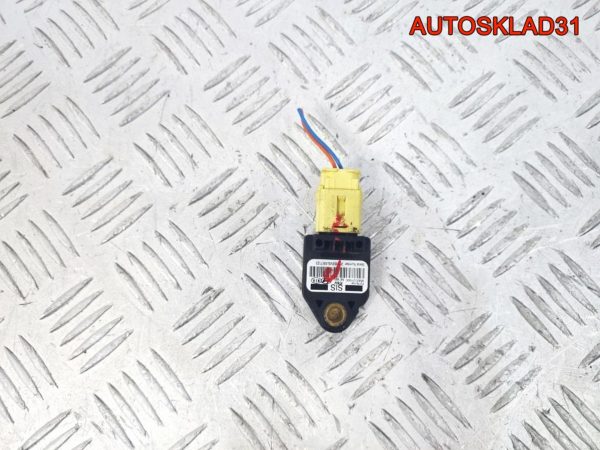 Кнопка стеклоподъемника Audi 100 C4 4A0959855A - АвтоСклад31.рф - авторазборка контрактные б/у запчасти в г. Белгород