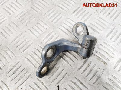 Петля двери задней левой верхняя Ford Focus 2 - АвтоСклад31.рф - авторазборка контрактные б/у запчасти в г. Белгород