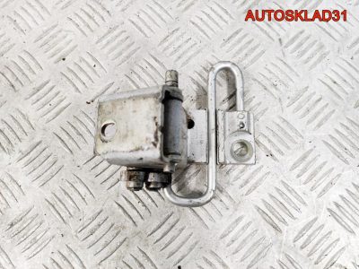 Петля двери задняя правая нижняя Volkswagen Golf 4 - АвтоСклад31.рф - авторазборка контрактные б/у запчасти в г. Белгород
