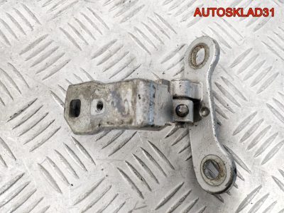 Петля двери задней правой нижняя Opel Vectra C - АвтоСклад31.рф - авторазборка контрактные б/у запчасти в г. Белгород