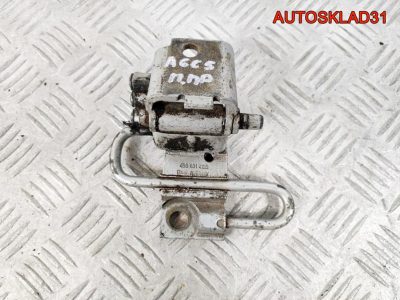 Петля двери передняя правая нижняя Audi A6 C5 - АвтоСклад31.рф - авторазборка контрактные б/у запчасти в г. Белгород