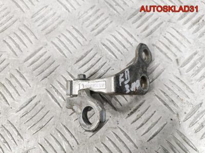 Петля двери задней правой верхняя Ford Focus 2 - АвтоСклад31.рф - авторазборка контрактные б/у запчасти в г. Белгород