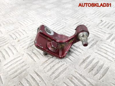 Петля двери задней правой нижняя Mercedes W203 - АвтоСклад31.рф - авторазборка контрактные б/у запчасти в г. Белгород