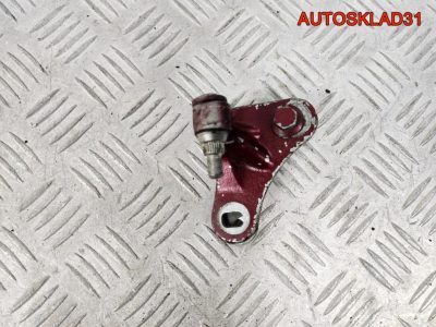Петля двери передней правой нижняя Mercedes W203 - АвтоСклад31.рф - авторазборка контрактные б/у запчасти в г. Белгород