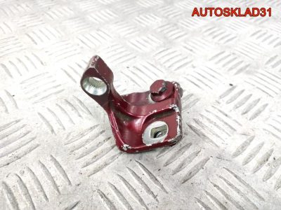 Петля двери задней правой верхняя Mercedes W203 - АвтоСклад31.рф - авторазборка контрактные б/у запчасти в г. Белгород
