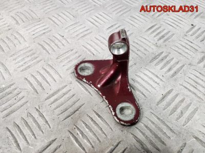 Петля двери передней левой верхняя Mercedes W203 - АвтоСклад31.рф - авторазборка контрактные б/у запчасти в г. Белгород