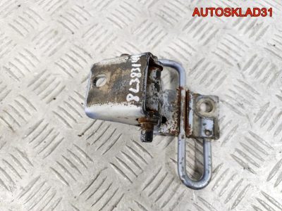 Петля двери передняя левая нижняя Audi A3 8L1 - АвтоСклад31.рф - авторазборка контрактные б/у запчасти в г. Белгород