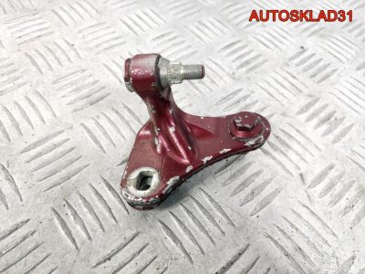 Петля двери передней левой нижняя Mercedes-W203 - АвтоСклад31.рф - авторазборка контрактные б/у запчасти в г. Белгород