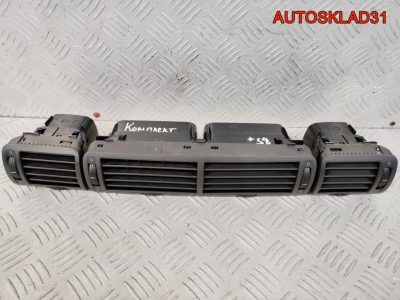 Дефлектор воздушный VW Passat B5 3B0819728D - АвтоСклад31.рф - авторазборка контрактные б/у запчасти в г. Белгород