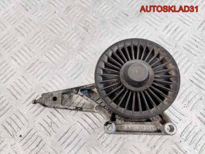 Ролик с кронштейном Mercedes GLK X204 A6512370041 - АвтоСклад31.рф - авторазборка контрактные б/у запчасти в г. Белгород