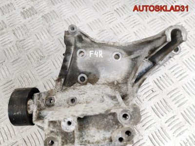 Кронштейн генератора Renault Scenic 1 2.0 F4R 740 7700103525 - АвтоСклад31.рф - авторазборка контрактные б/у запчасти в г. Белгород