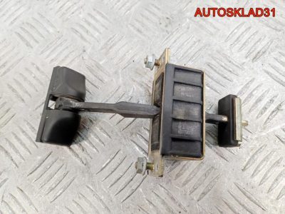 Ограничитель двери задний Mercedes W211 - АвтоСклад31.рф - авторазборка контрактные б/у запчасти в г. Белгород