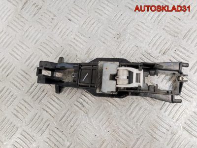 Кронштейн ручки передней правой Mercedes W211 - АвтоСклад31.рф - авторазборка контрактные б/у запчасти в г. Белгород