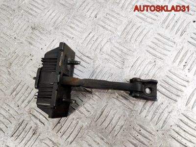 Ограничитель двери передней Toyota Avensis T250 6861005040 - АвтоСклад31.рф - авторазборка контрактные б/у запчасти в г. Белгород